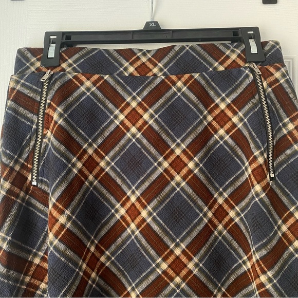 NWT Le Lis plaid skirt - Picture 5 of 5